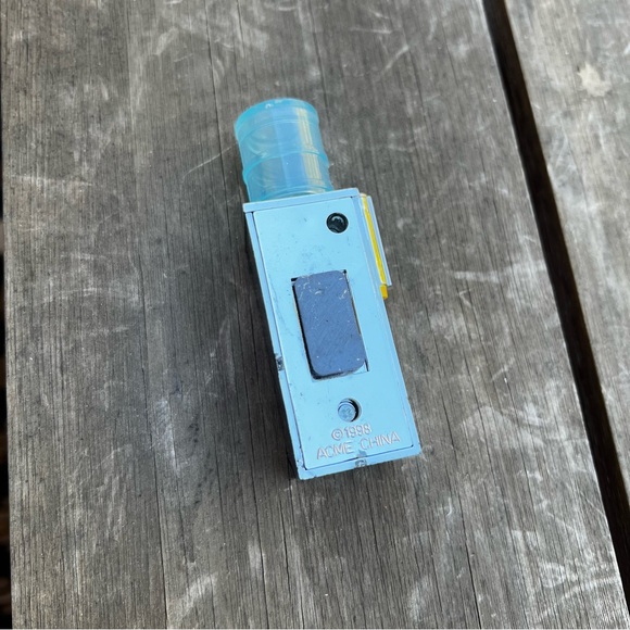 Vintage 1998 ACME Tiny Water Cooler Refrigerator Magnet - Picture 3 of 5